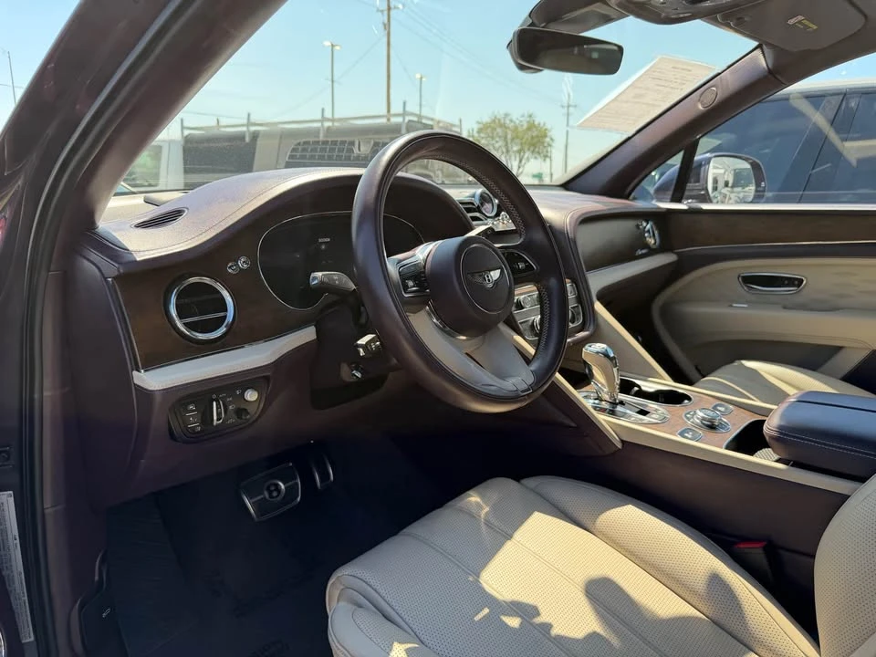 2023 Bentley Bentayga - Image 5 of 12