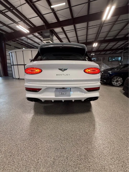 2023 Bentley Bentayga - Image 6 of 20