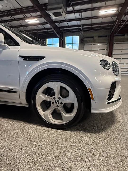 2023 Bentley Bentayga - Image 20 of 20