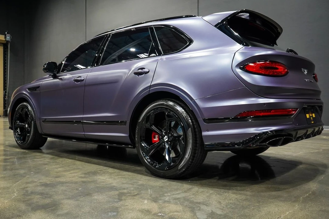 2023 Bentley Bentayga - Image 5 of 31