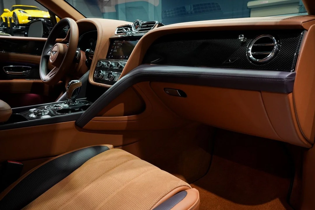 2023 Bentley Bentayga - Image 30 of 31