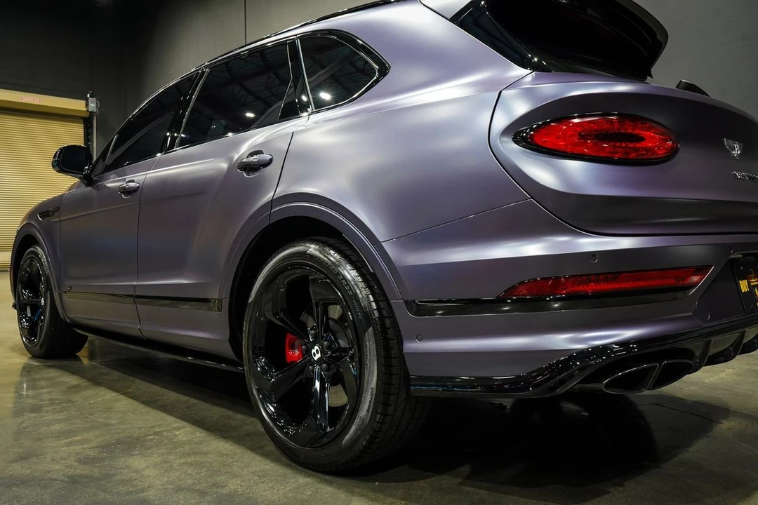 2023 Bentley Bentayga - Image 22 of 31