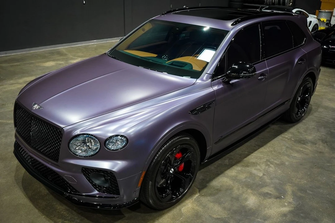 2023 Bentley Bentayga - Image 15 of 31