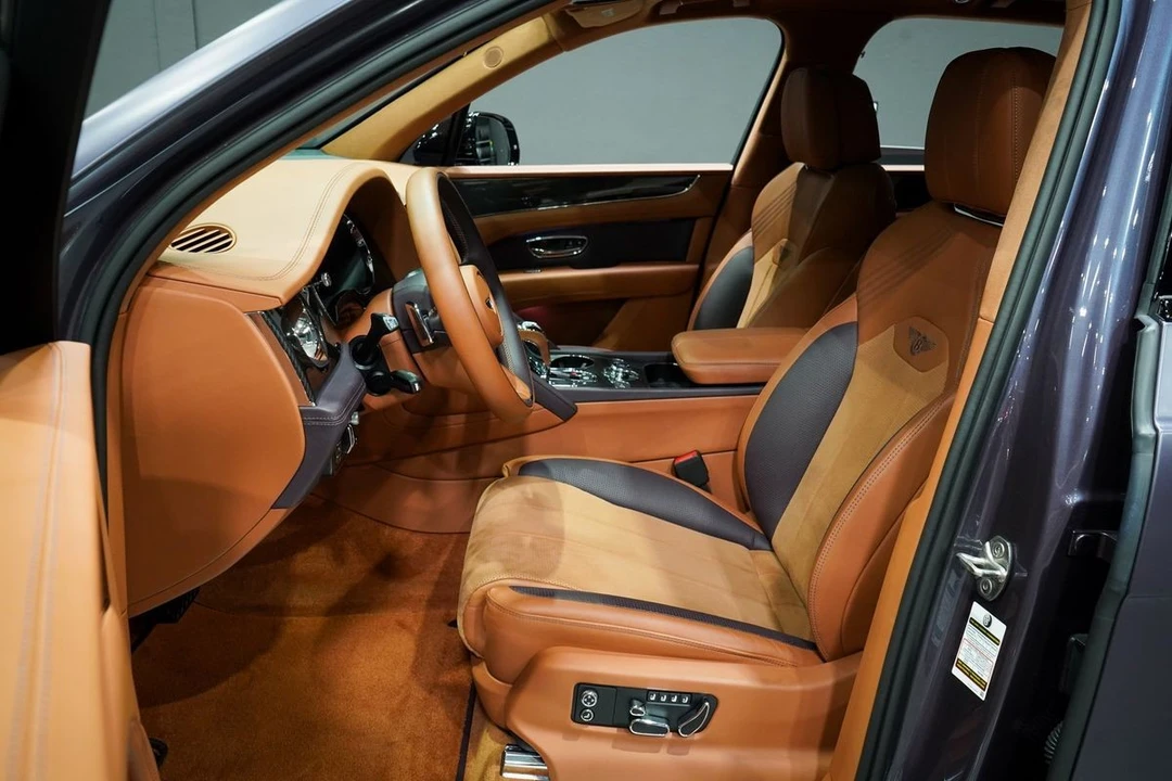 2023 Bentley Bentayga - Image 28 of 31