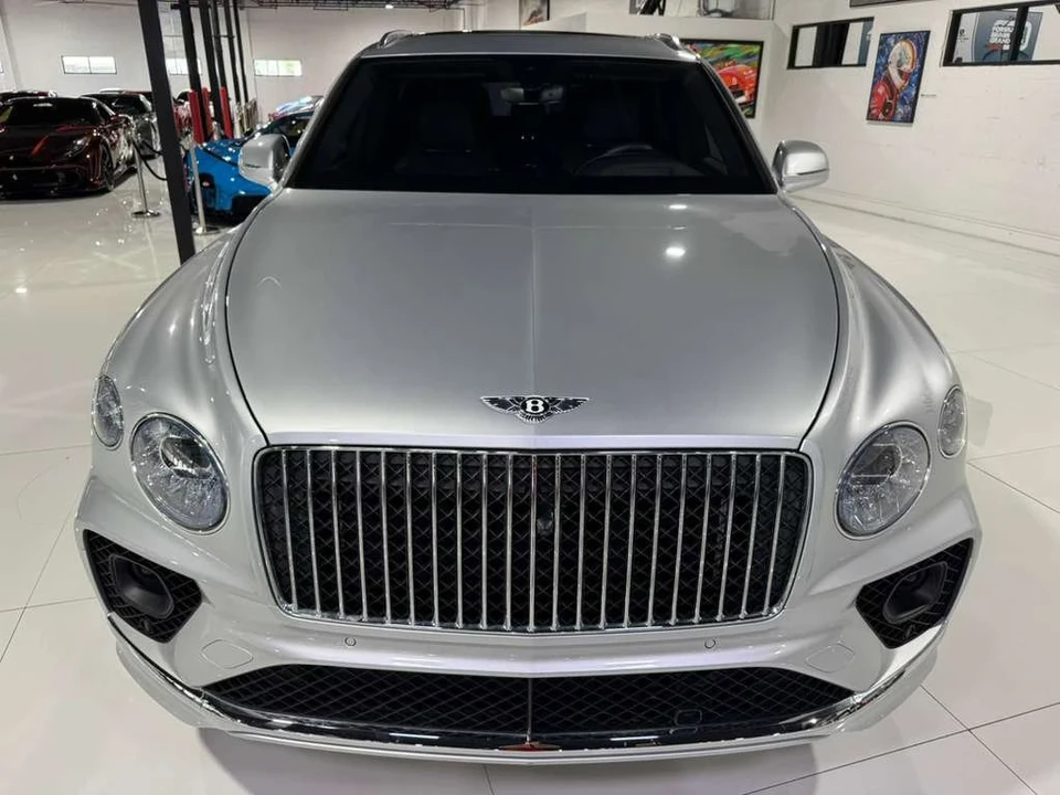 2023 Bentley Bentayga - Image 2 of 12
