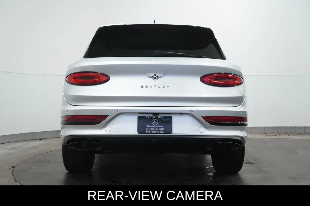 2023 Bentley Bentayga - Image 7 of 12