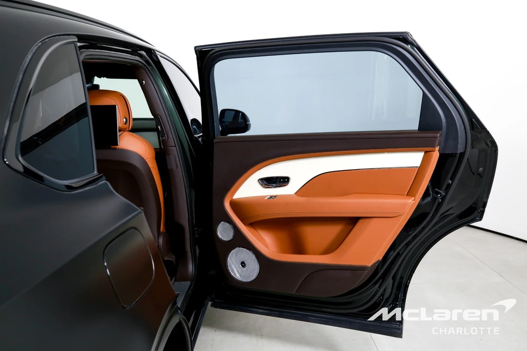 2023 Bentley Bentayga - Image 25 of 31