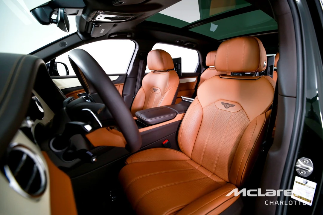 2023 Bentley Bentayga - Image 11 of 31