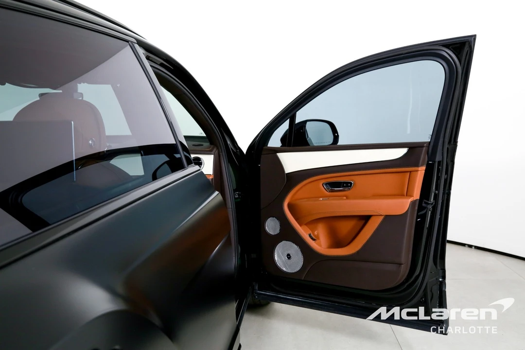 2023 Bentley Bentayga - Image 30 of 31