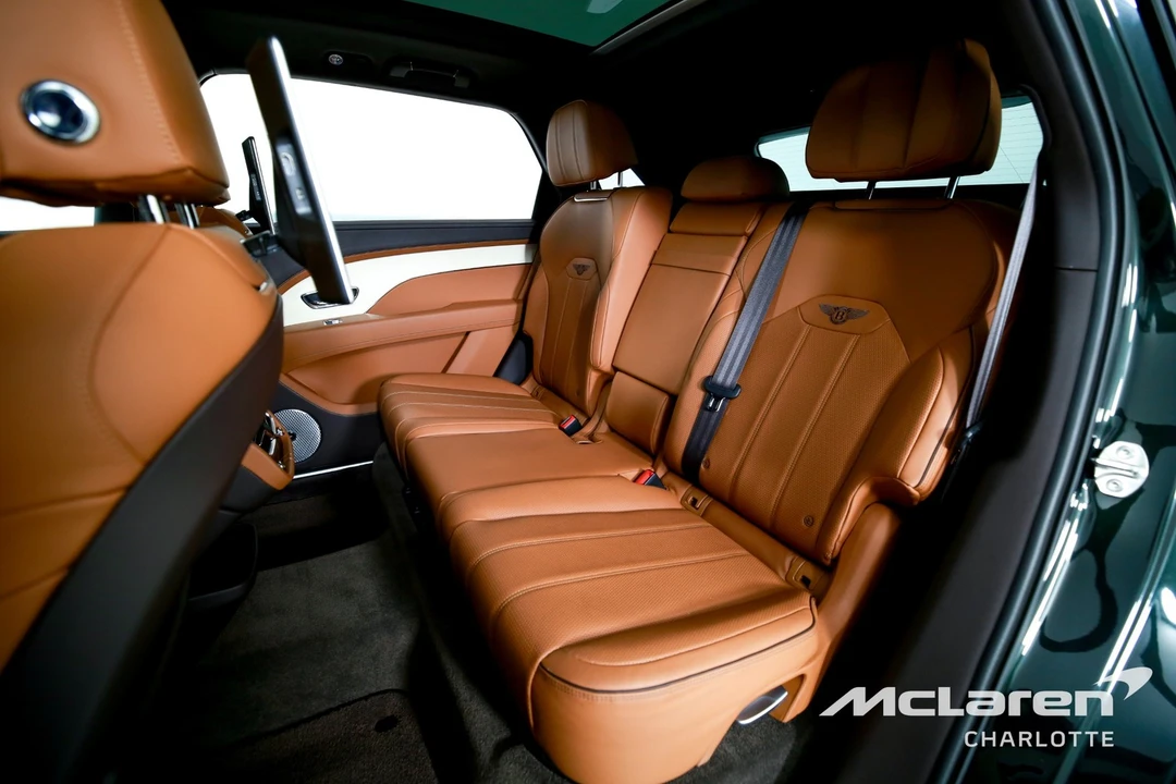 2023 Bentley Bentayga - Image 18 of 31