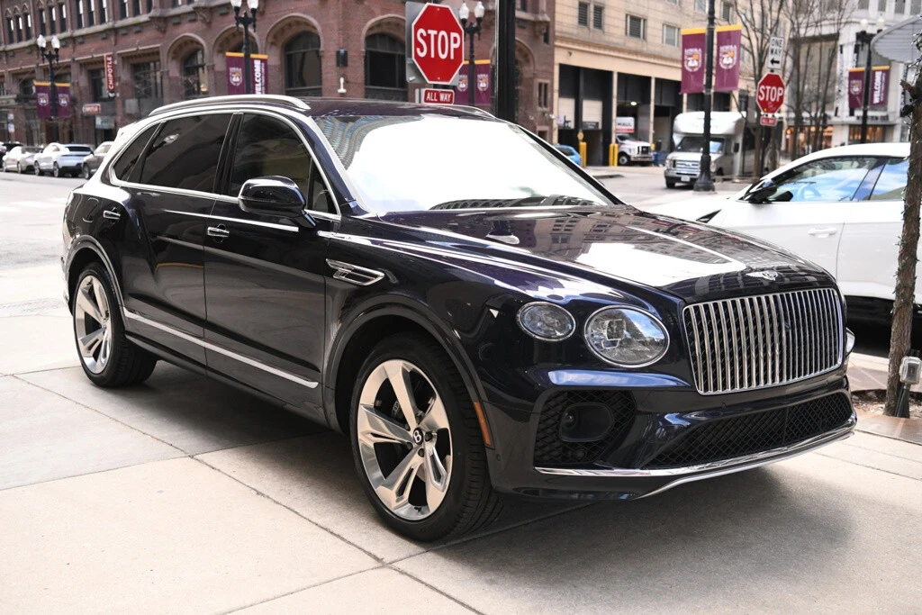 2023 Bentley Bentayga - Image 3 of 12
