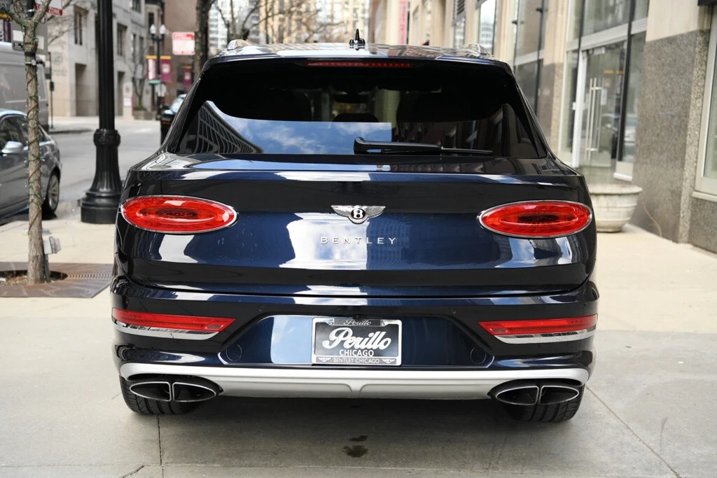 2023 Bentley Bentayga - Image 5 of 12
