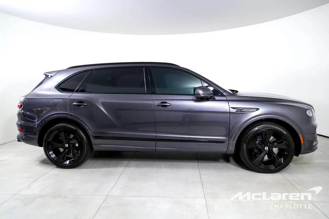 2023 Bentley Bentayga - Image 9 of 12