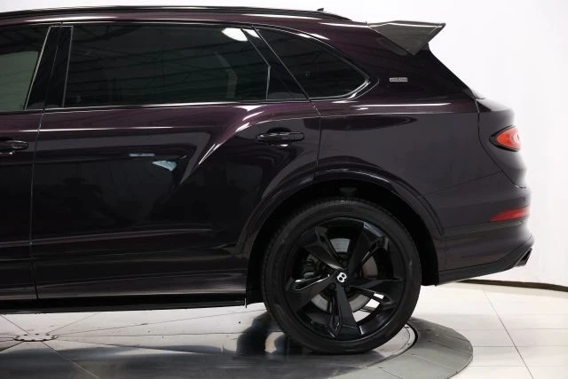 2023 Bentley Bentayga - Image 9 of 12
