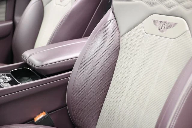 2023 Bentley Bentayga - Image 21 of 21