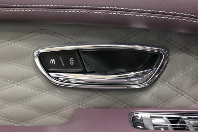 2023 Bentley Bentayga - Image 12 of 12