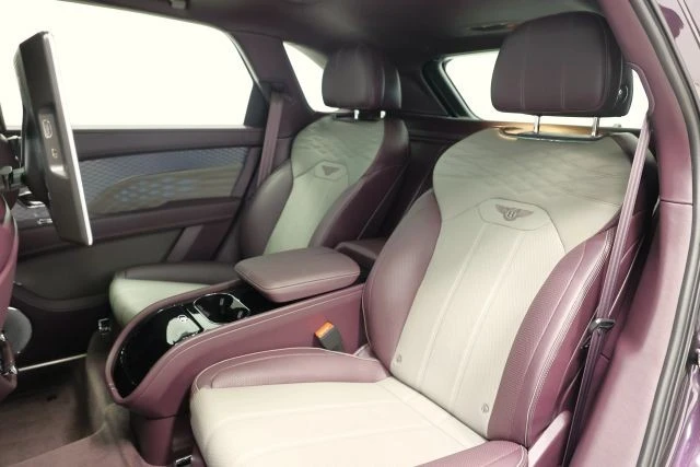 2023 Bentley Bentayga - Image 3 of 12