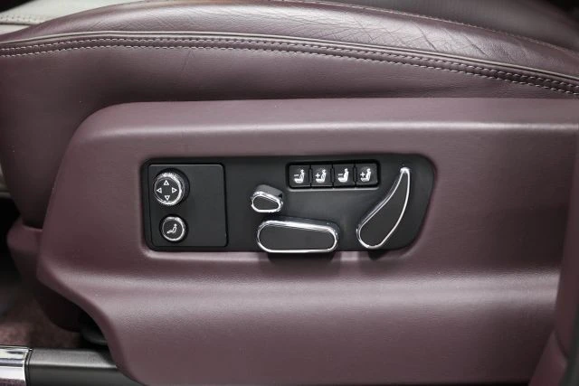 2023 Bentley Bentayga - Image 17 of 21