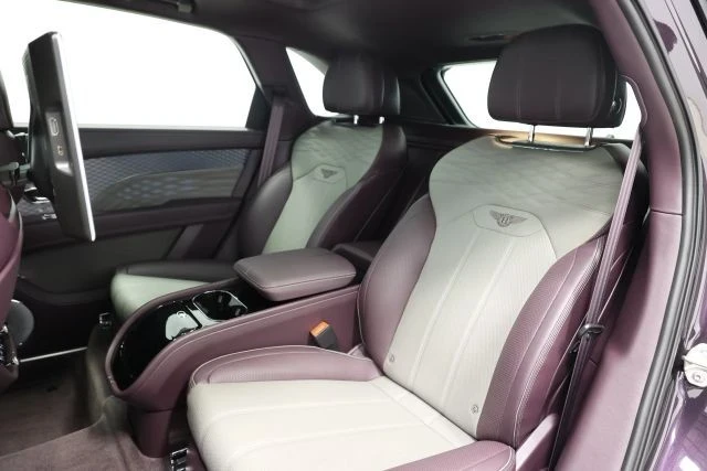 2023 Bentley Bentayga - Image 4 of 12