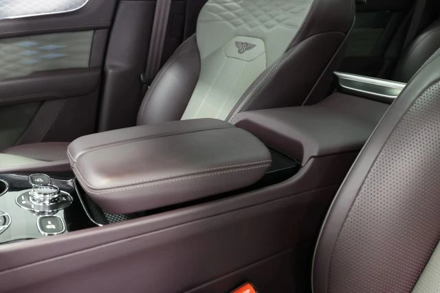2023 Bentley Bentayga - Image 21 of 21