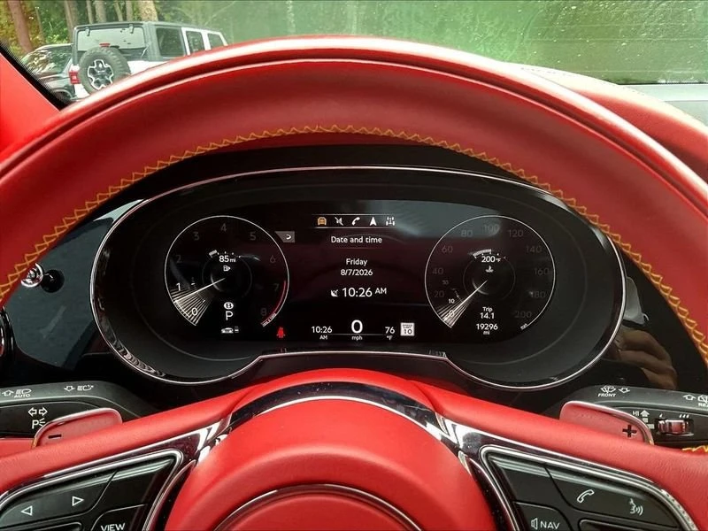 2023 Bentley Bentayga - Image 13 of 20
