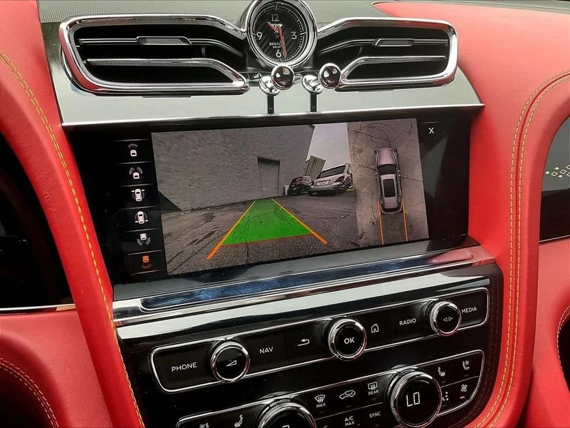 2023 Bentley Bentayga - Image 14 of 20
