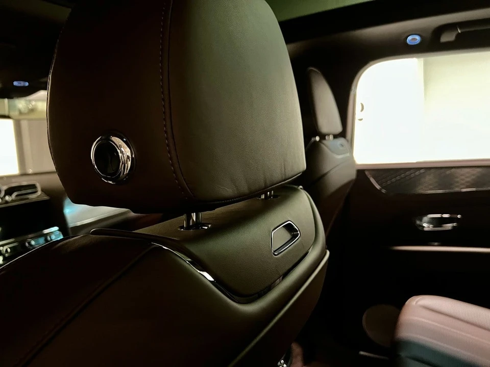 2023 Bentley Bentayga - Image 27 of 31