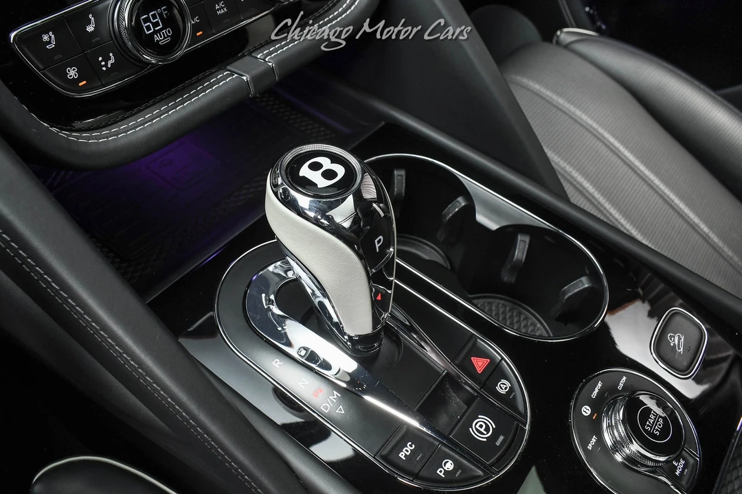 2023 Bentley Bentayga - Image 19 of 21