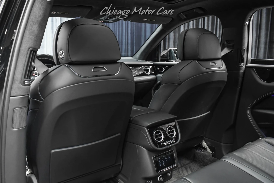 2023 Bentley Bentayga - Image 27 of 31