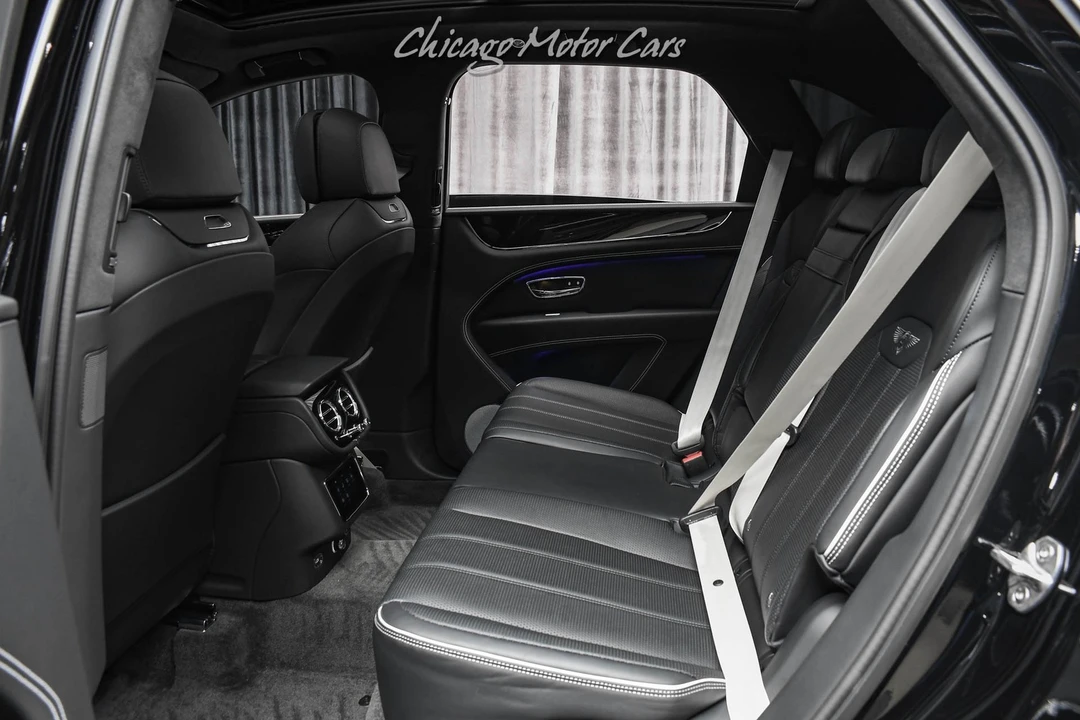 2023 Bentley Bentayga - Image 30 of 31