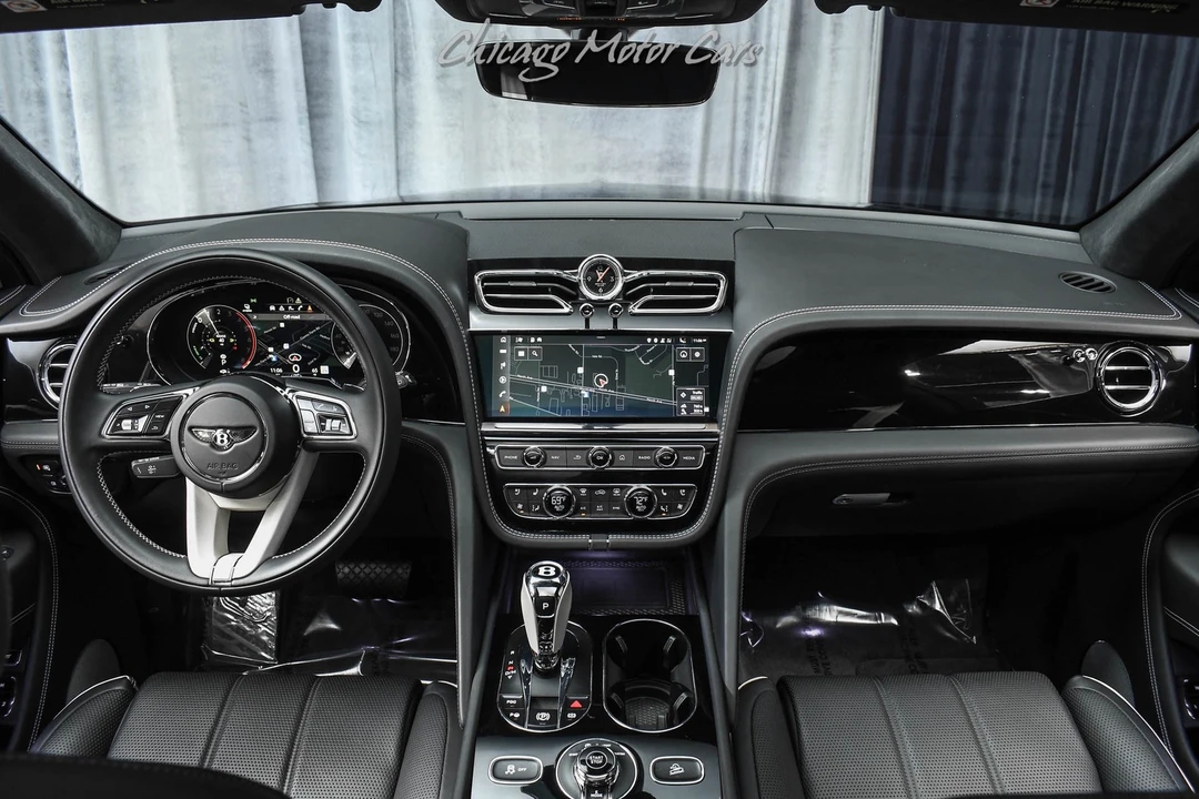2023 Bentley Bentayga - Image 24 of 31