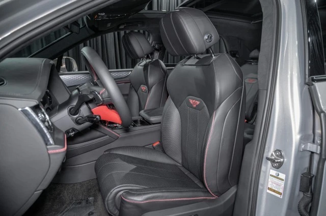 2023 Bentley Bentayga - Image 11 of 12