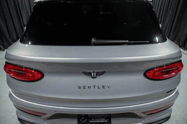 2023 Bentley Bentayga - Image 6 of 12