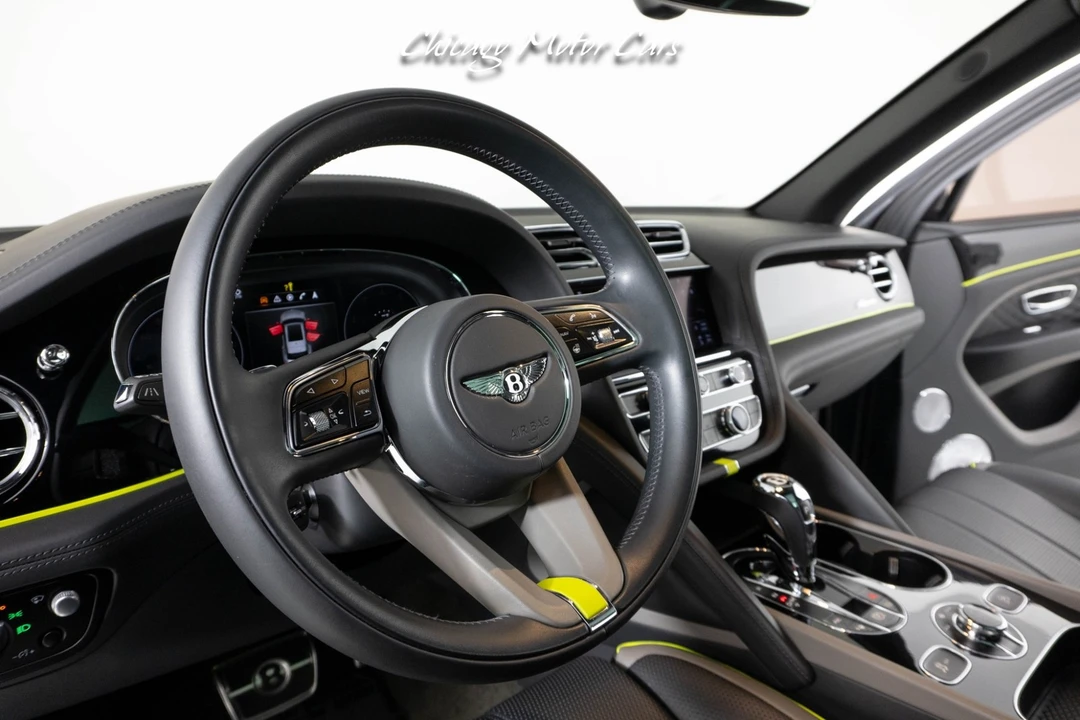 2023 Bentley Bentayga - Image 29 of 31