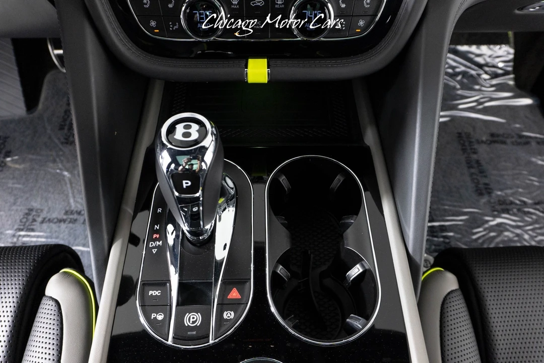 2023 Bentley Bentayga - Image 18 of 21