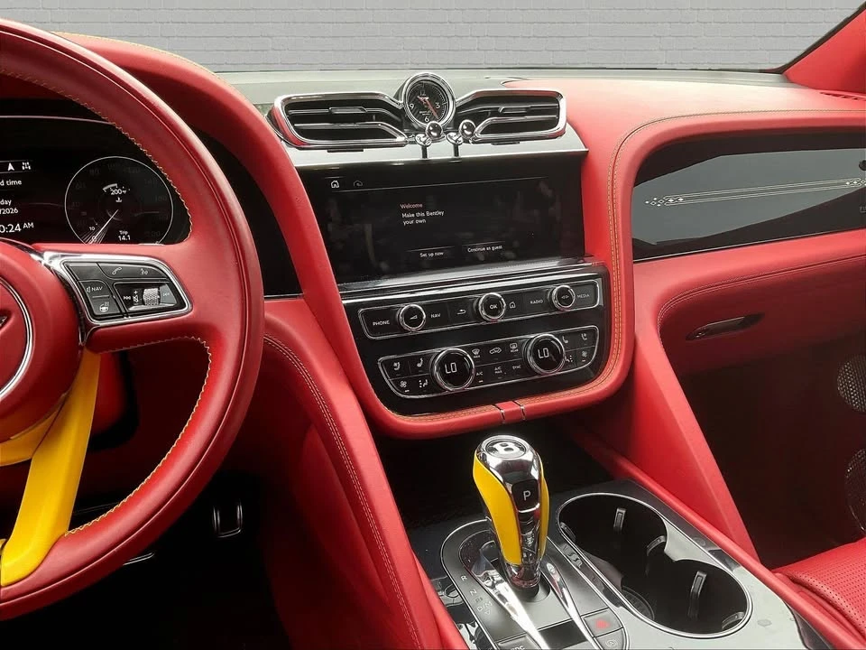 2023 Bentley Bentayga - Image 4 of 7