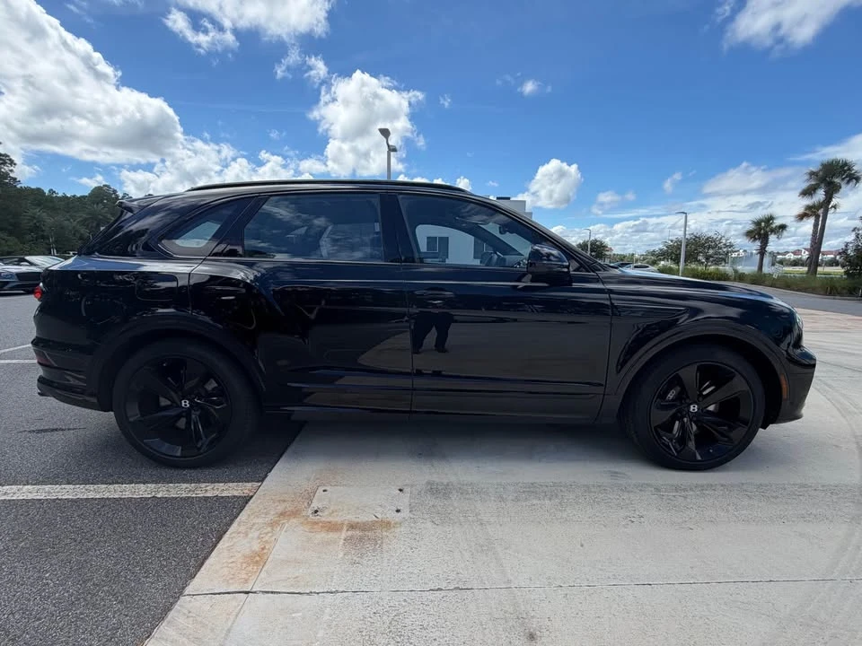 2023 Bentley Bentayga - Image 5 of 20