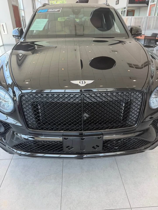 2023 Bentley Bentayga - Image 3 of 6