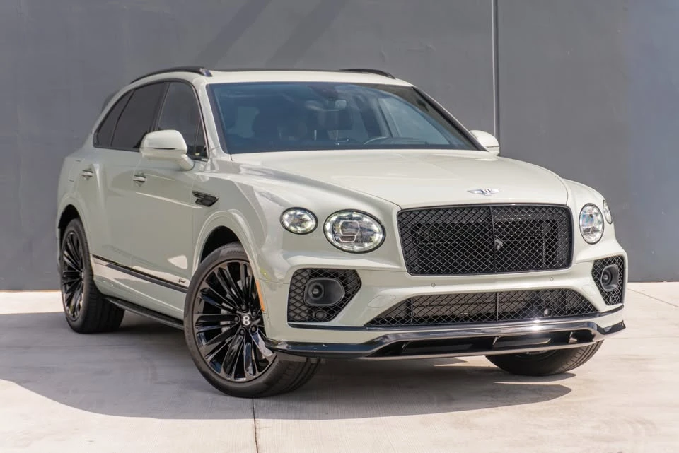2023 Bentley Bentayga - Image 4 of 19