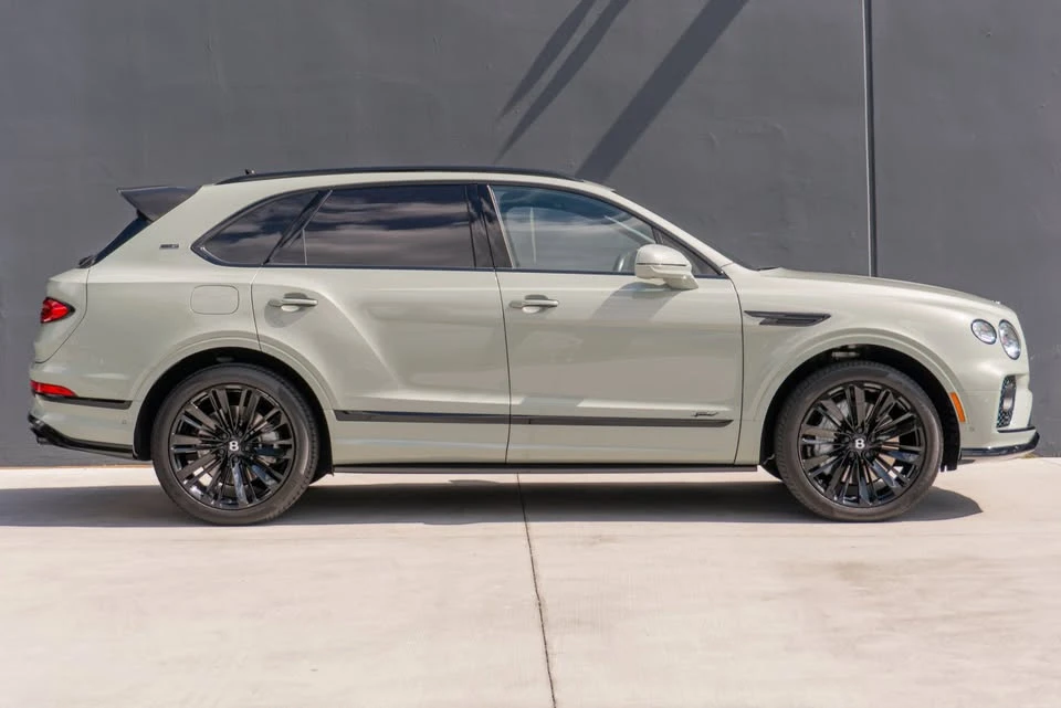 2023 Bentley Bentayga - Image 5 of 19