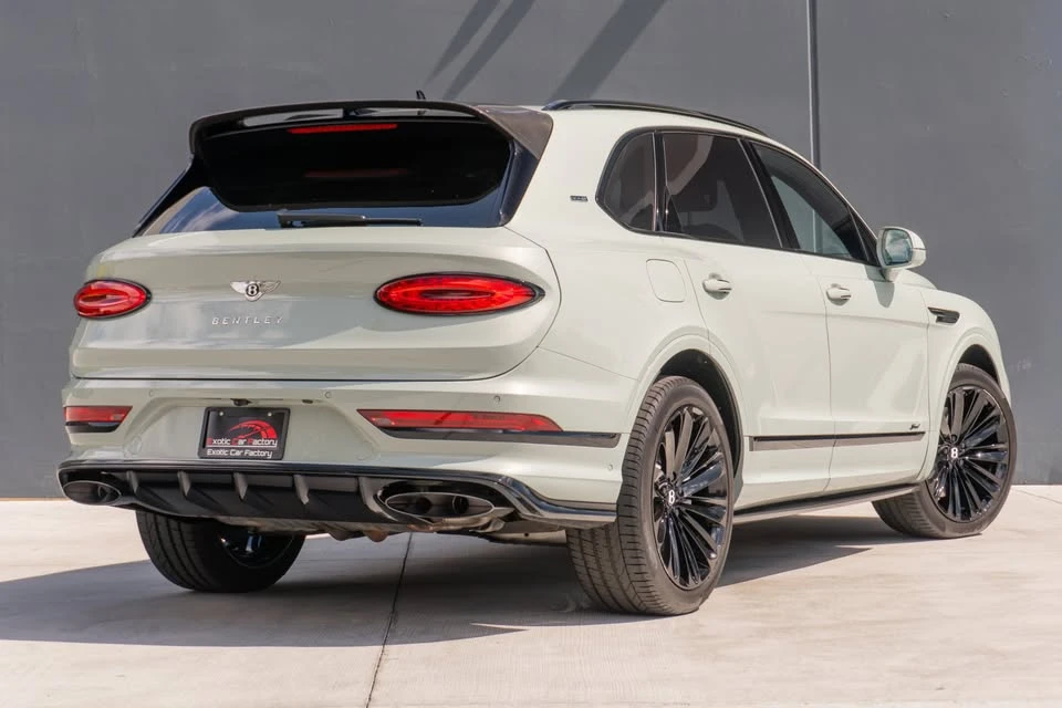 2023 Bentley Bentayga - Image 6 of 19