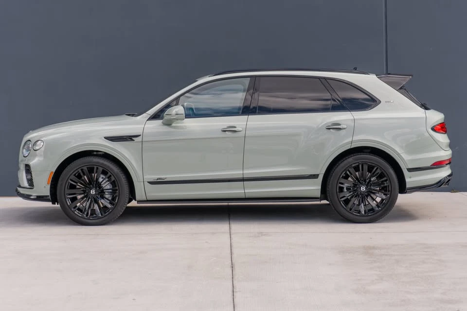 2023 Bentley Bentayga - Image 2 of 19
