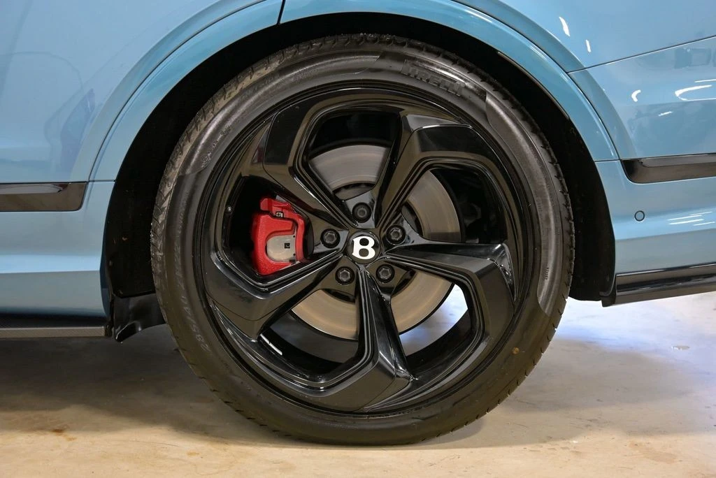 2023 Bentley Bentayga - Image 8 of 12