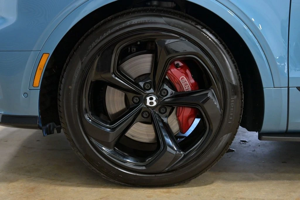 2023 Bentley Bentayga - Image 6 of 12