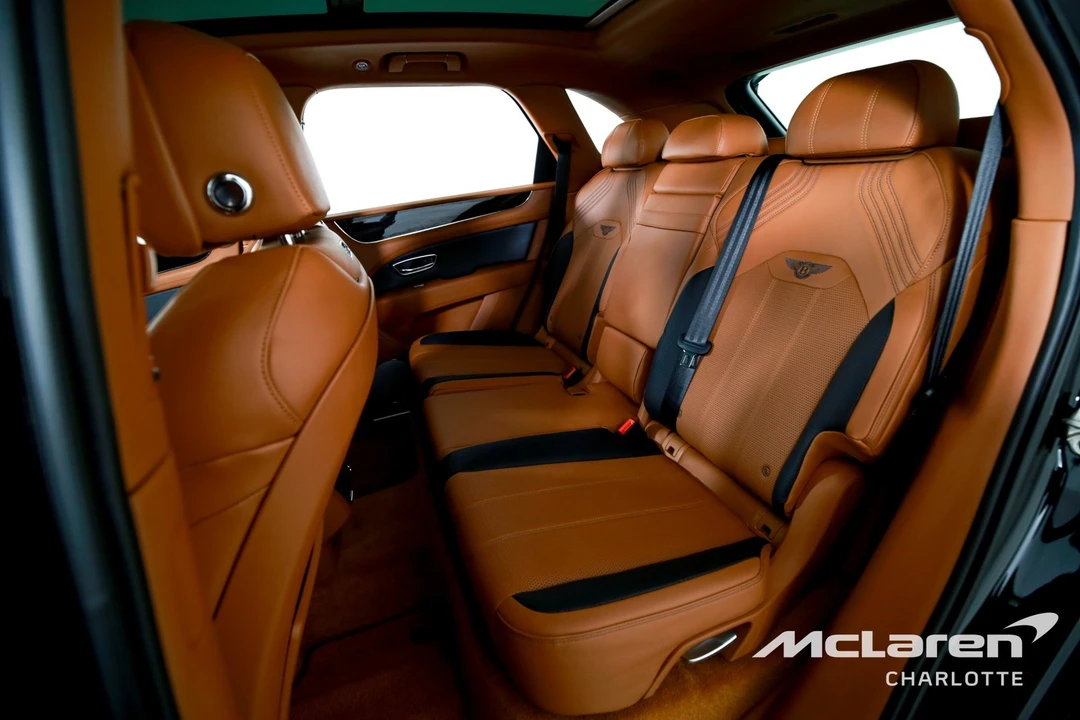 2023 Bentley Bentayga - Image 18 of 21