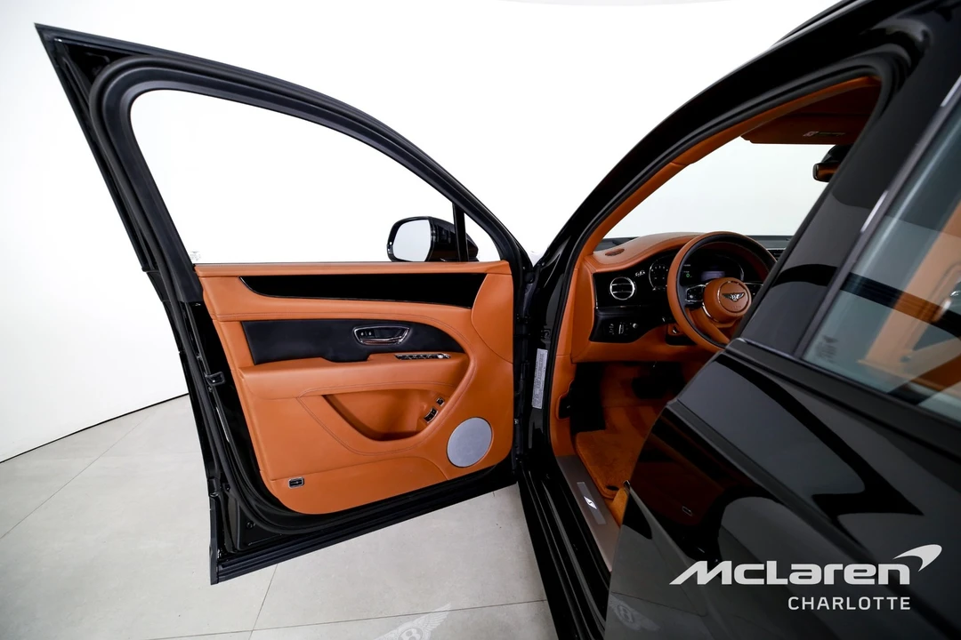 2023 Bentley Bentayga - Image 10 of 21