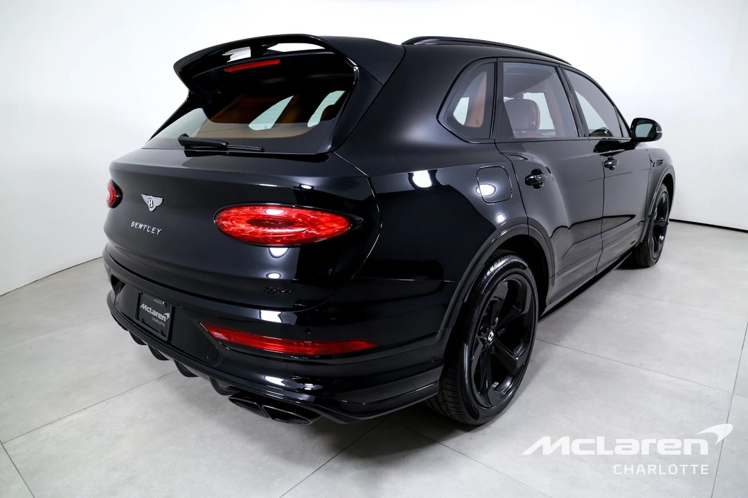 2023 Bentley Bentayga - Image 8 of 12