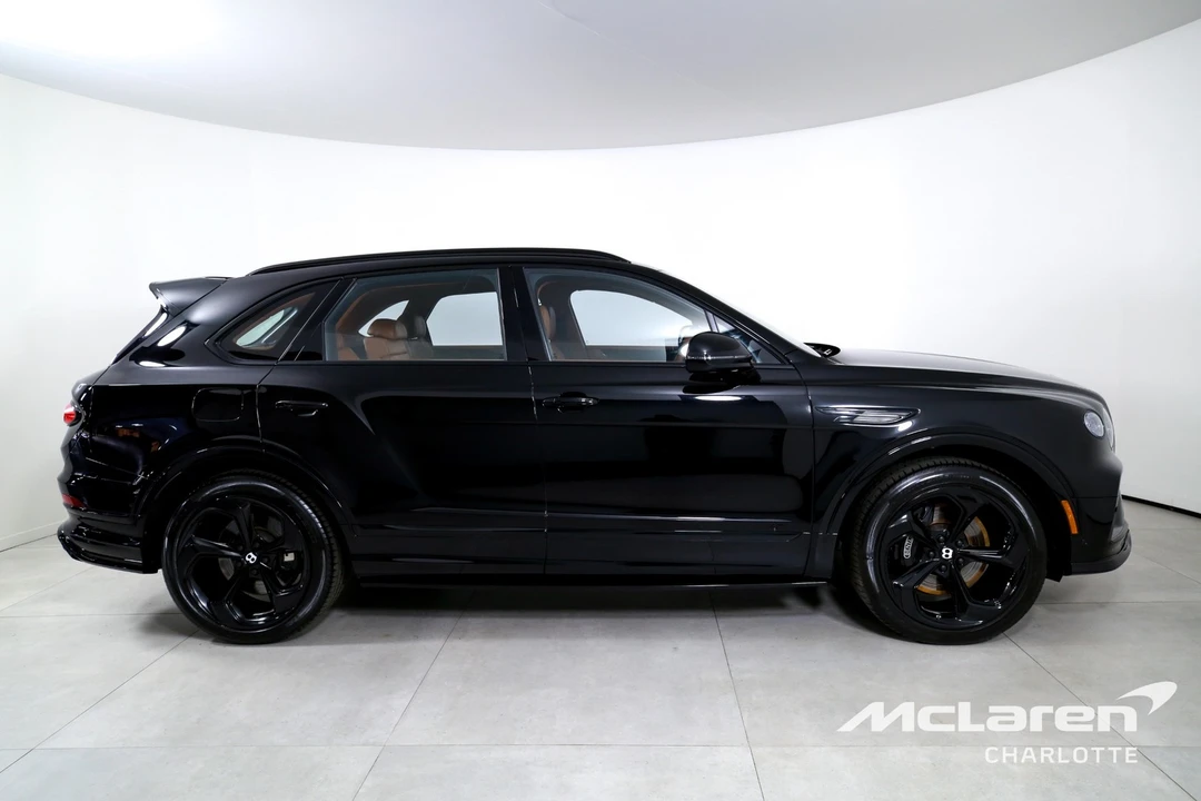 2023 Bentley Bentayga - Image 9 of 12