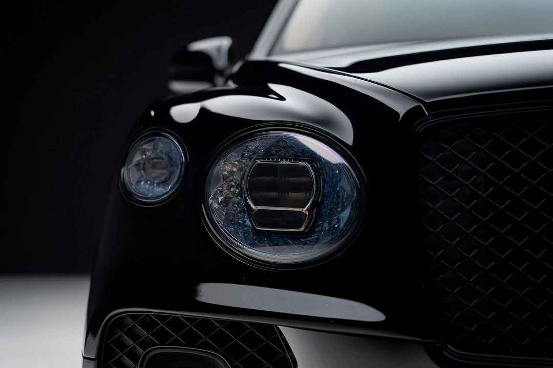 2023 Bentley Bentayga - Image 8 of 12