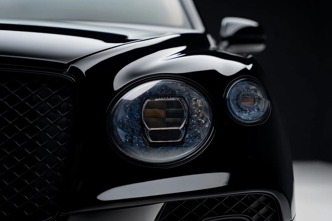 2023 Bentley Bentayga - Image 9 of 12